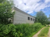 Здание с земельным участком расположенные по адресу: Ярославская область, р-н Брейтовский, с. Брейтово, ул. Солнечная, д. 10а, с земельным участком